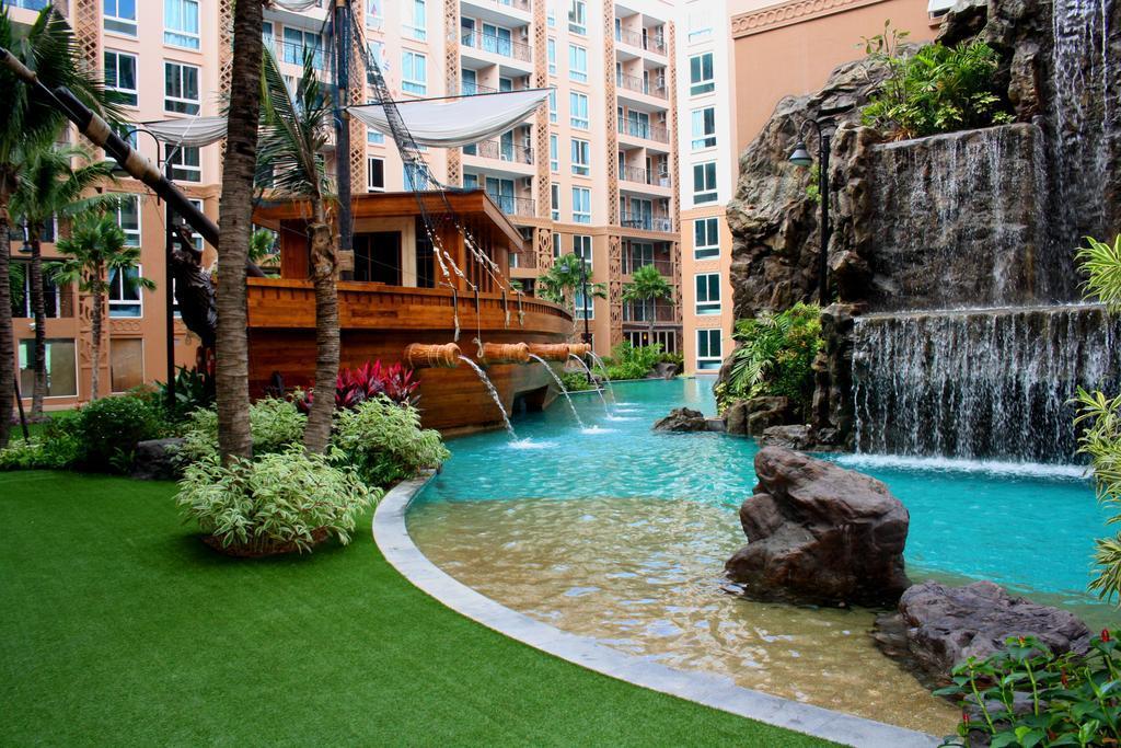 Atlantis Condo Resort Pattaya By Lj Джомтиен Бийч Екстериор снимка