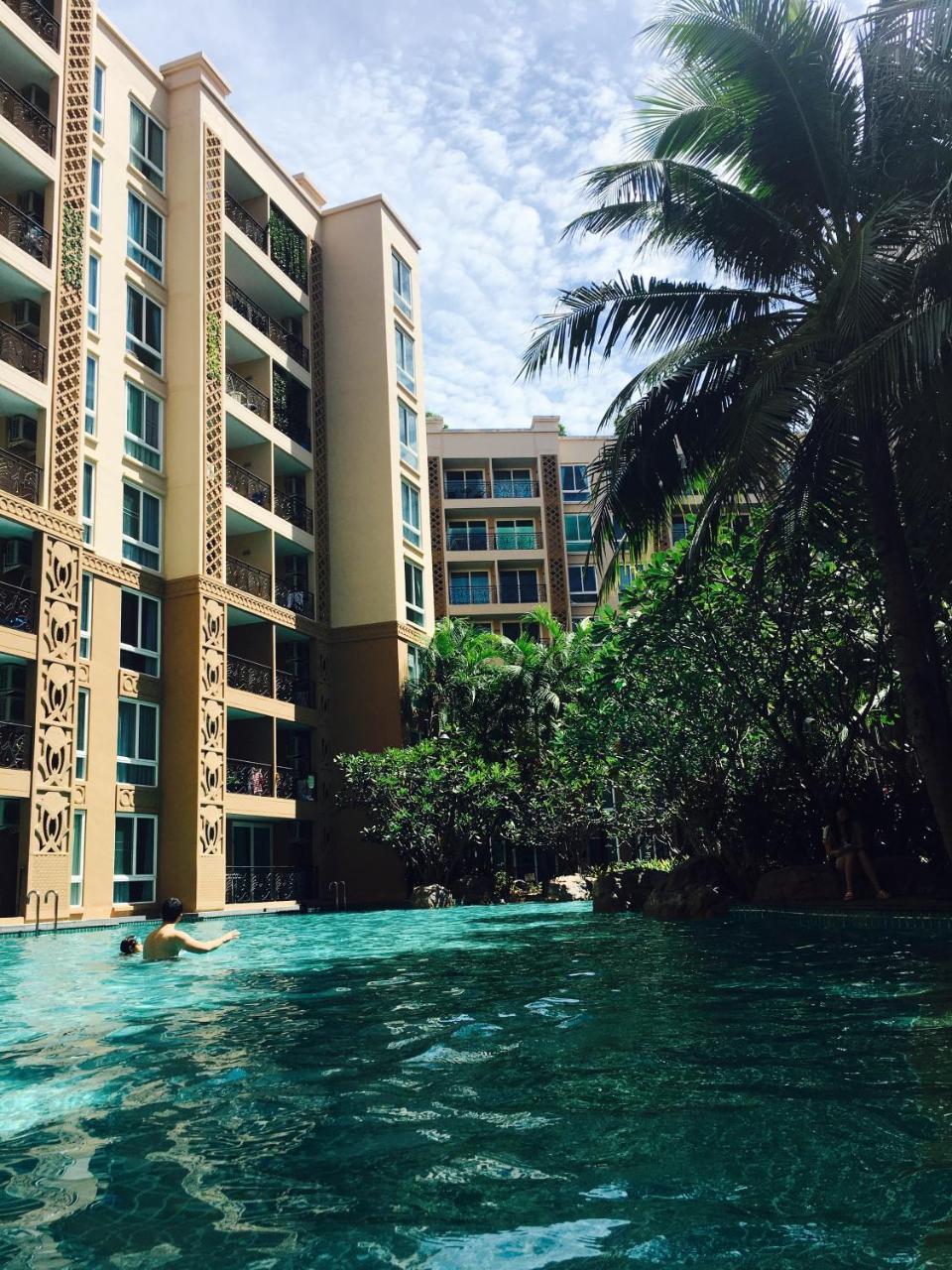 Atlantis Condo Resort Pattaya By Lj Джомтиен Бийч Екстериор снимка